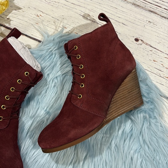 NWOB Diba Stitch Fix Blake Suede Bootie in Burgundy Women's - Picture 3 of 8